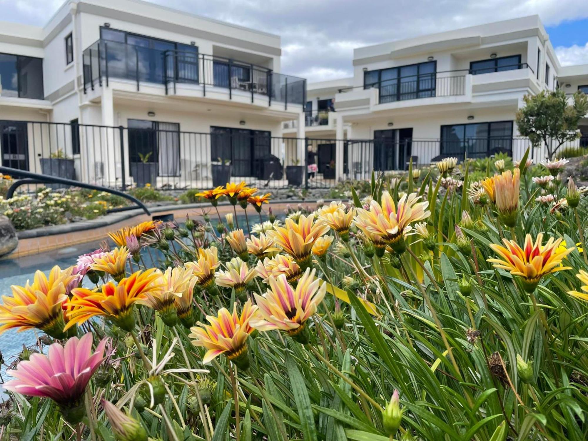 Ocean Breeze Resort Pauanui Extérieur photo
