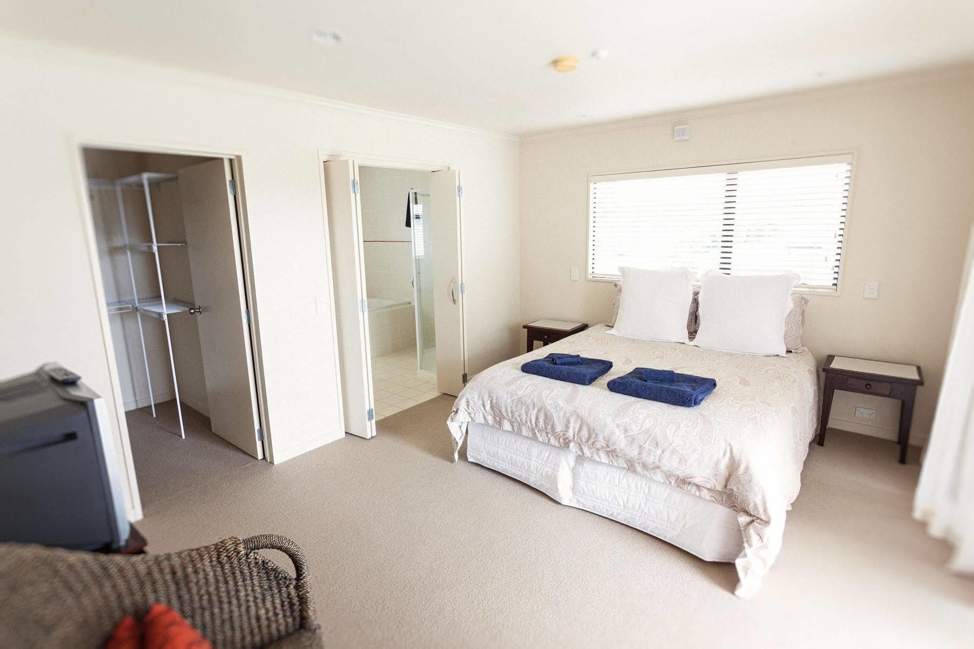 Ocean Breeze Resort Pauanui Extérieur photo